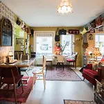 At Yetty\'S Place Vintage Apartment Hotel